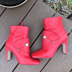 Nine West Red Heeled Boots with Sleek Design and Silver Zipper